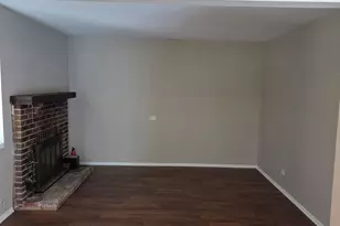 209 Mill Stream Dr, Bolingbrook, IL 60440 - Photo 5