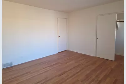 8649 Niles Center Road #B, Skokie, IL 60077 - Photo 11