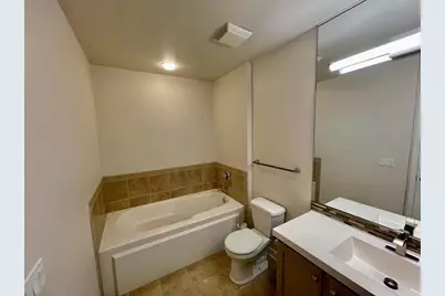 [Address not provided], Chicago, IL 60605 - Photo 9