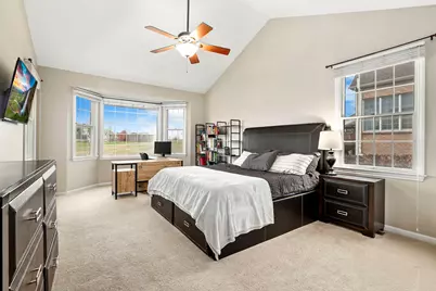 1 Open Parkway N, Hawthorn Woods, IL 60047 - Photo 15