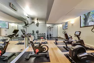 100 E Bellevue Pl, Chicago, IL 60611 - Photo 23