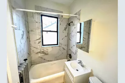 839 W Sheridan Road #209, Chicago, IL 60613 - Photo 7