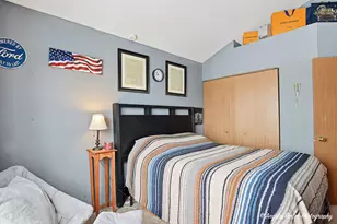 2493 N Orchard Ln, Round Lake Beach, IL 60073 - Photo 15