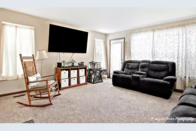 2493 N Orchard Lane, Round Lake Beach, IL 60073 - Photo 21