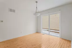 2410 Stillwater Dr, Champaign, IL 61821 - Photo 9