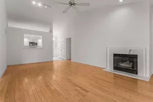 2410 Stillwater Dr, Champaign, IL 61821 - Photo 11