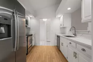 2410 Stillwater Dr, Champaign, IL 61821 - Photo 5