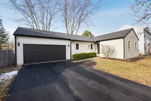 1406 River Oak Dr, Naperville, IL 60565 - Photo 1