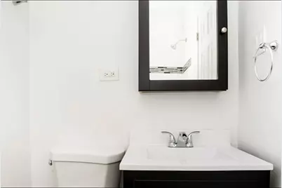 1056 W Lill Avenue #2, Chicago, IL 60614 - Photo 9