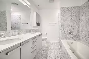 550 N St Clair St, Chicago, IL 60611 - Photo 13