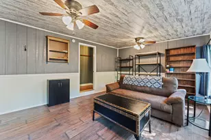 26177 W Lakeview Ave, Ingleside, IL 60041 - Photo 13