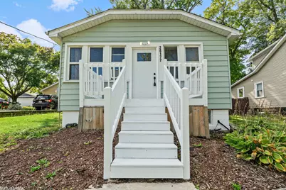 26177 W Lakeview Avenue, Ingleside, IL 60041 - Photo 1