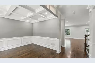 1127 Kenton Road, Deerfield, IL 60015 - Photo 3