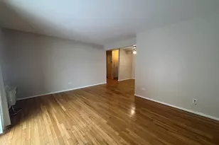 9546 Dee Rd, Des Plaines, IL 60016 - Photo 3