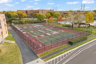 1101 S Hunt Club Dr, Mount Prospect, IL 60056 - Photo 19