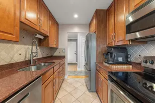 1101 S Hunt Club Dr, Mount Prospect, IL 60056 - Photo 11