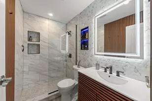 1101 S Hunt Club Dr, Mount Prospect, IL 60056 - Photo 7