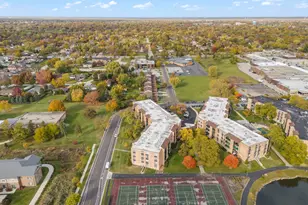 1101 S Hunt Club Dr, Mount Prospect, IL 60056 - Photo 27