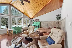 210 Park Crest Dr, Freeport, IL 61032 - Photo 53