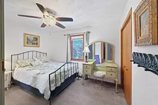 210 Park Crest Dr, Freeport, IL 61032 - Photo 33