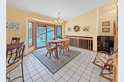 210 Park Crest Drive, Freeport, IL 61032 - Photo 21