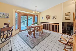 210 Park Crest Dr, Freeport, IL 61032 - Photo 21