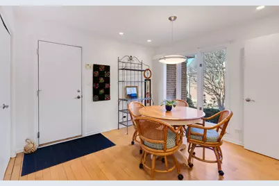 [Address not provided], Northbrook, IL 60062 - Photo 11