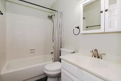 296 W Cherrywood Drive, Palatine, IL 60067 - Photo 17