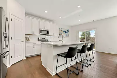 2824 Kessler Drive #2824, Mundelein, IL 60060 - Photo 3