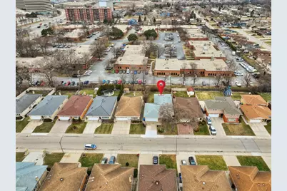 8300 W Balmoral Avenue, Chicago, IL 60656 - Photo 25