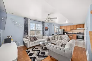 [Address not provided], Waukegan, IL 60087 - Photo 5