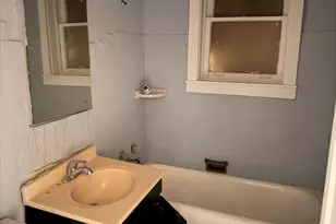 2221 E 70th Pl, Chicago, IL 60649 - Photo 5