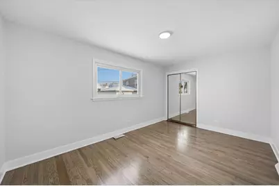 3415 N Kenton Avenue, Chicago, IL 60641 - Photo 17