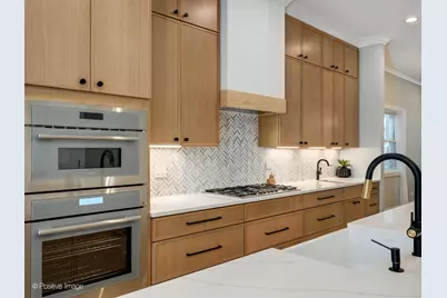 4507 N Bernard Street, Chicago, IL 60625 - Photo 11