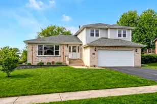 618 Mendota Ln, Romeoville, IL 60446 - Photo 1