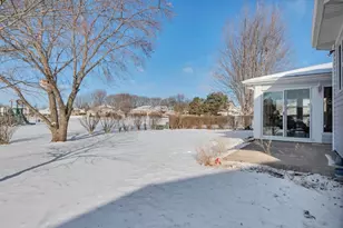 618 Mendota Ln, Romeoville, IL 60446 - Photo 35
