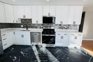 222 St Marys Pkwy, Buffalo Grove, IL 60089 - Photo 5