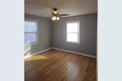 7630 S Jeffery Boulevard #2, Chicago, IL 60649 - Photo 5