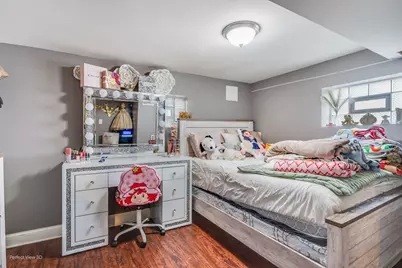 8254 Linder Avenue, Burbank, IL 60459 - Photo 11