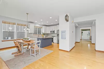 306 Lasalle Street, Vernon Hills, IL 60061 - Photo 11