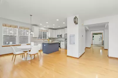 306 Lasalle Street, Vernon Hills, IL 60061 - Photo 9