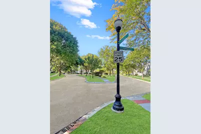 306 Lasalle Street, Vernon Hills, IL 60061 - Photo 27