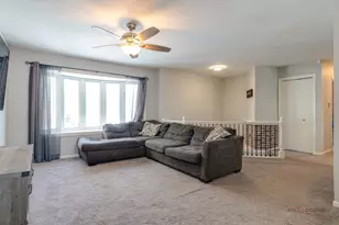 36719 N Lawrence Dr, Lake Villa, IL 60046 - Photo 7