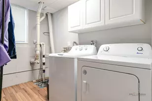 36719 N Lawrence Dr, Lake Villa, IL 60046 - Photo 13