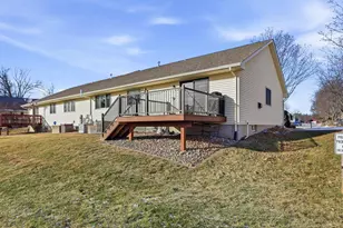 3041 55th St, Moline, IL 51265 - Photo 29