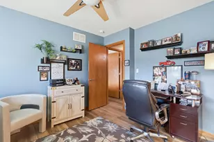 3041 55th St, Moline, IL 51265 - Photo 17