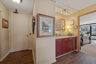 5445 N Sheridan Rd, Chicago, IL 60640 - Photo 5