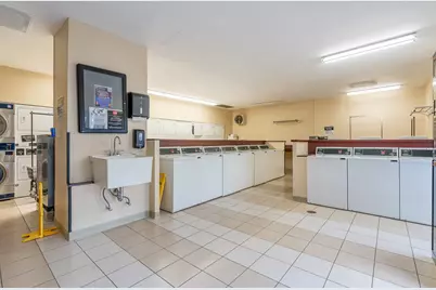 30 E Huron Street #2010, Chicago, IL 60611 - Photo 21