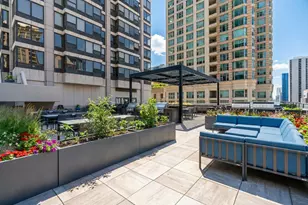 30 E Huron St, Chicago, IL 60611 - Photo 27