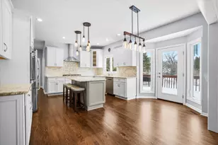 3212 Bennett Dr, Naperville, IL 60564 - Photo 3